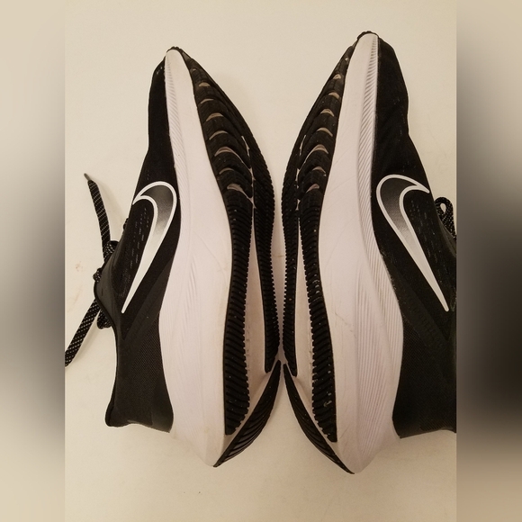 Nike Women's Winflo 7 CJ0302-005 Black White Anthracite Running Sneakers SZ 9.5 - Picture 12 of 16